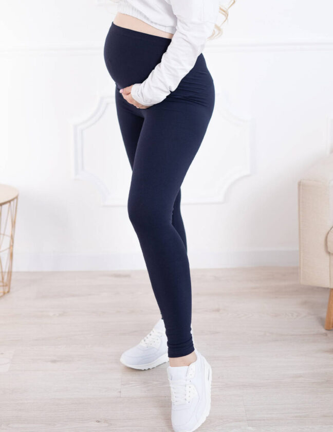 Retuusid lapseootel naisele