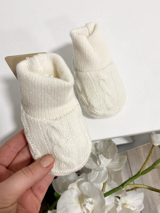Meriinovillased sussid 10 cm, pehmed ja soojad jalatsid beebidele, valmistatud kvaliteetsest meriinovillast.