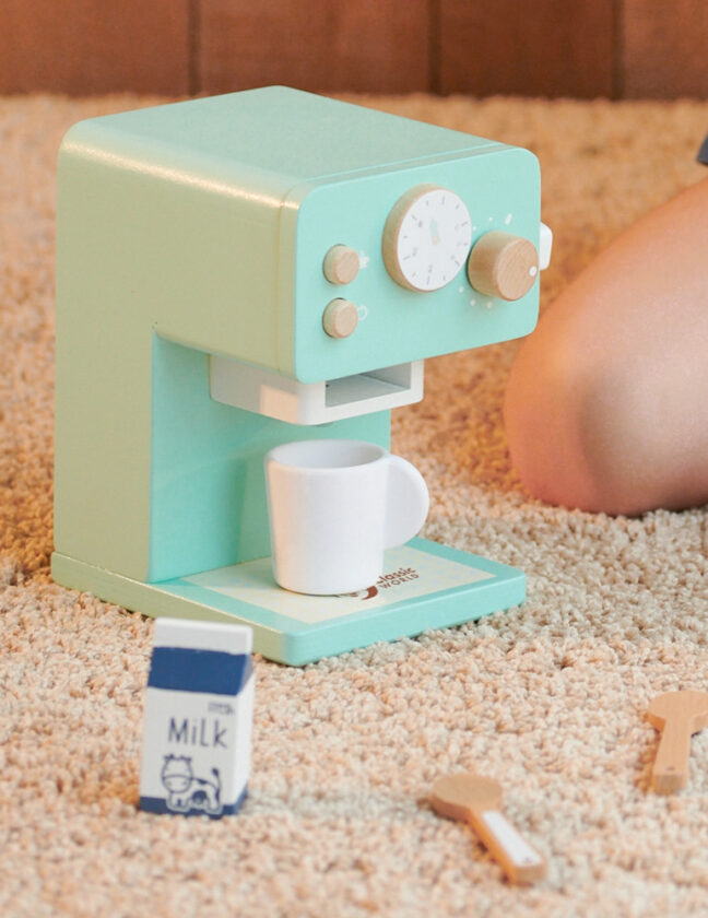 puidust laste kohvimasin Little Barista | Classic World – toote detailvaade