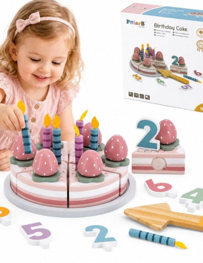 Viga Toys PolarB puidust lõigatav sünnipäevatort – toote üldvaade