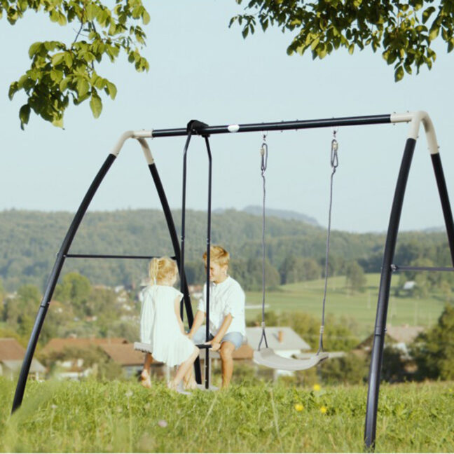 axi õue swings metallist – detailvaade