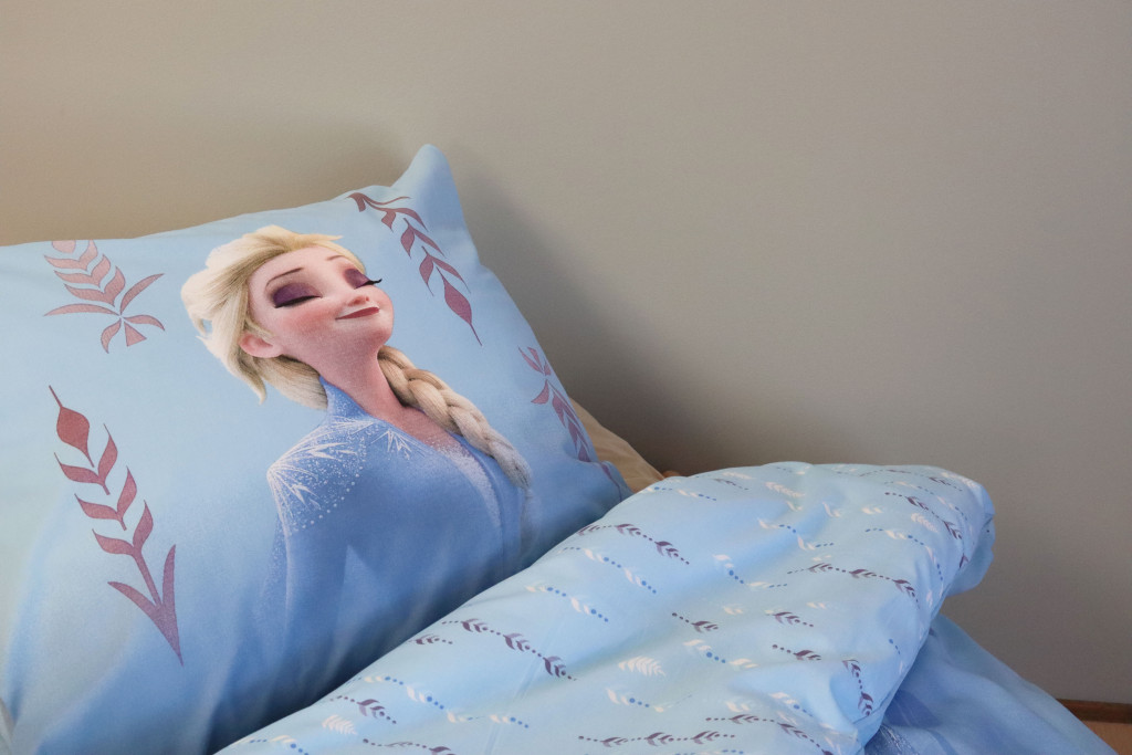 Disney Frozen Myself children's voodipesukomplekt 100x135 cm, 40x60 cm – detailvaade 2