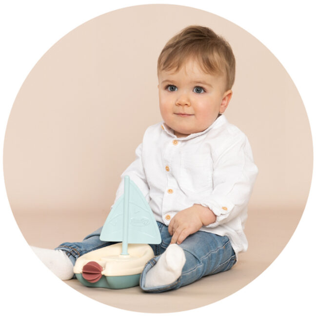 smoby väike bioplastic sailboat – detailvaade