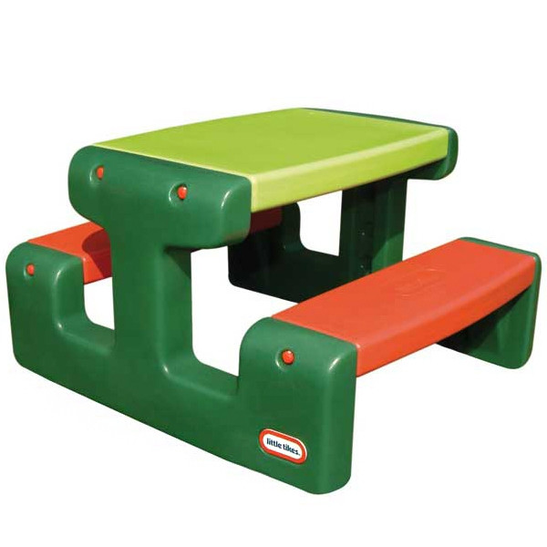 väike tikes piknik laud – detailvaade