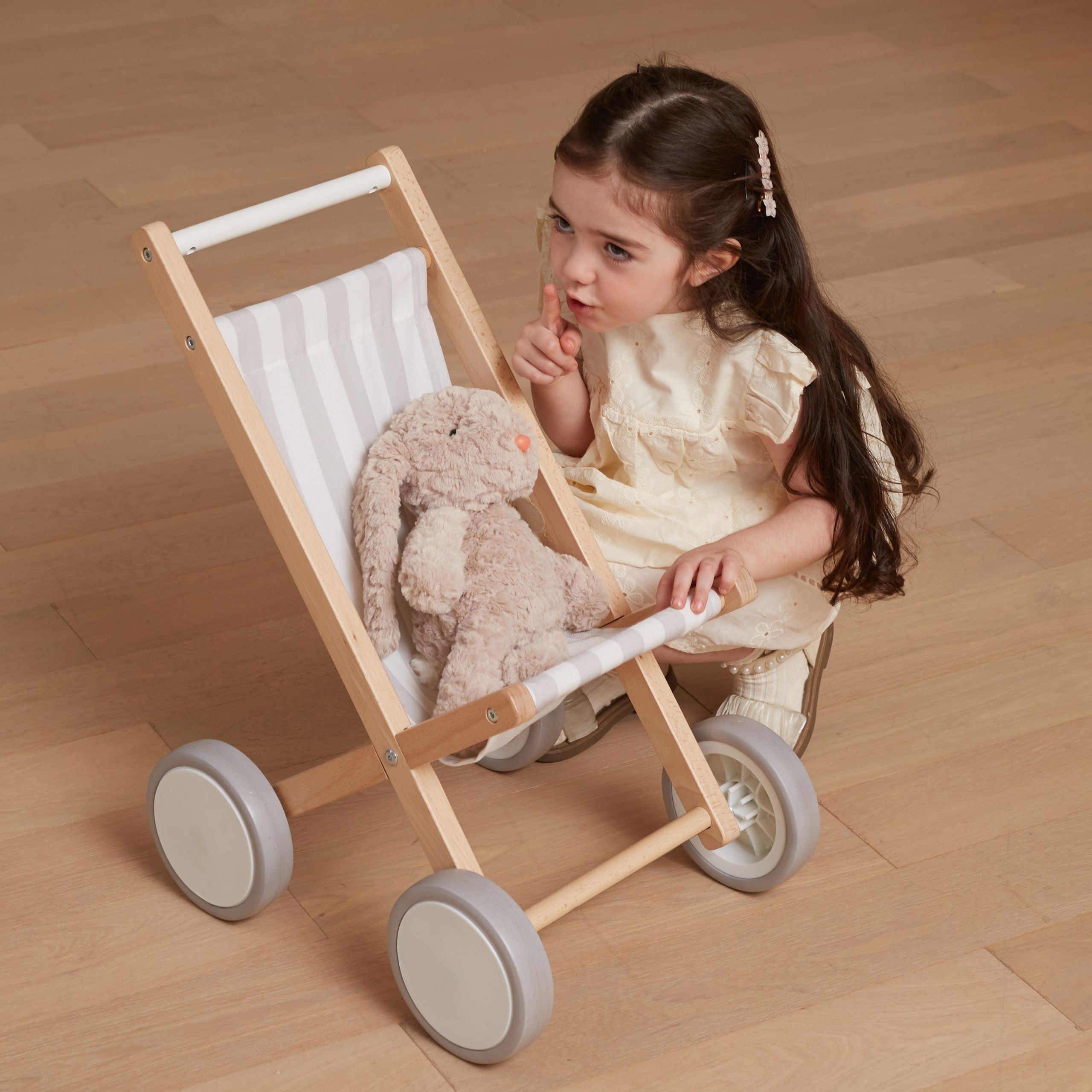 nukk stroller mäng lapsele – detailvaade