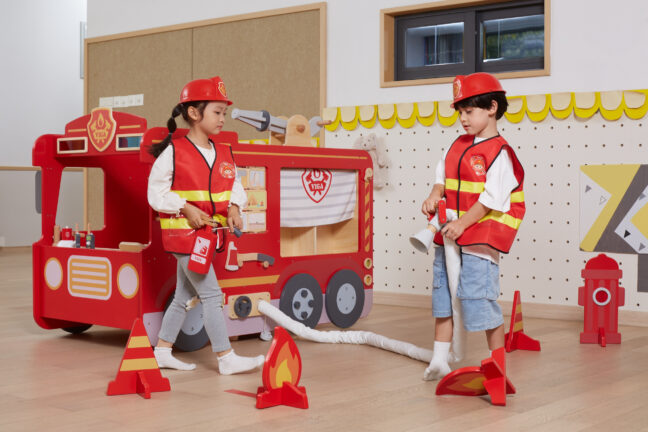 suur fire veok mänguväljak – detailvaade