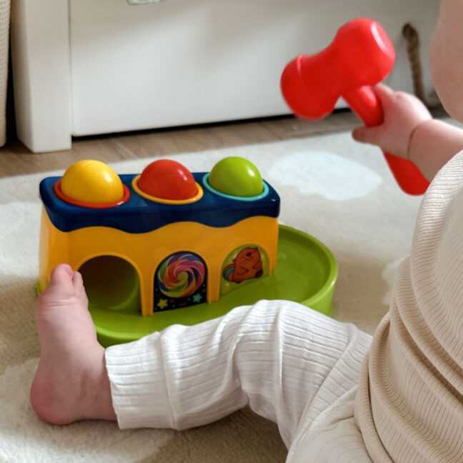 beebi värviline haamer punch – detailvaade