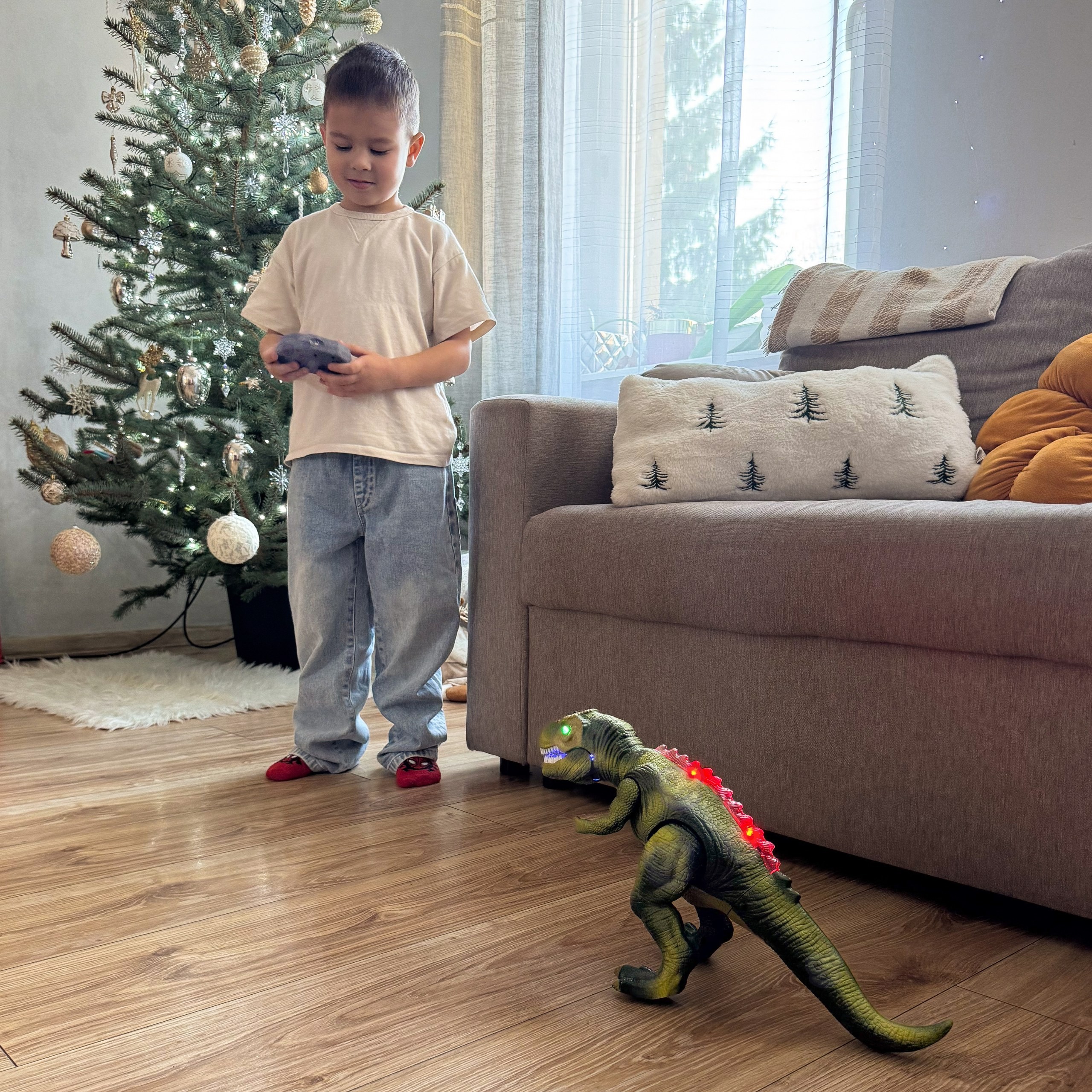 rc tyrannosaurus rex remote – detailvaade