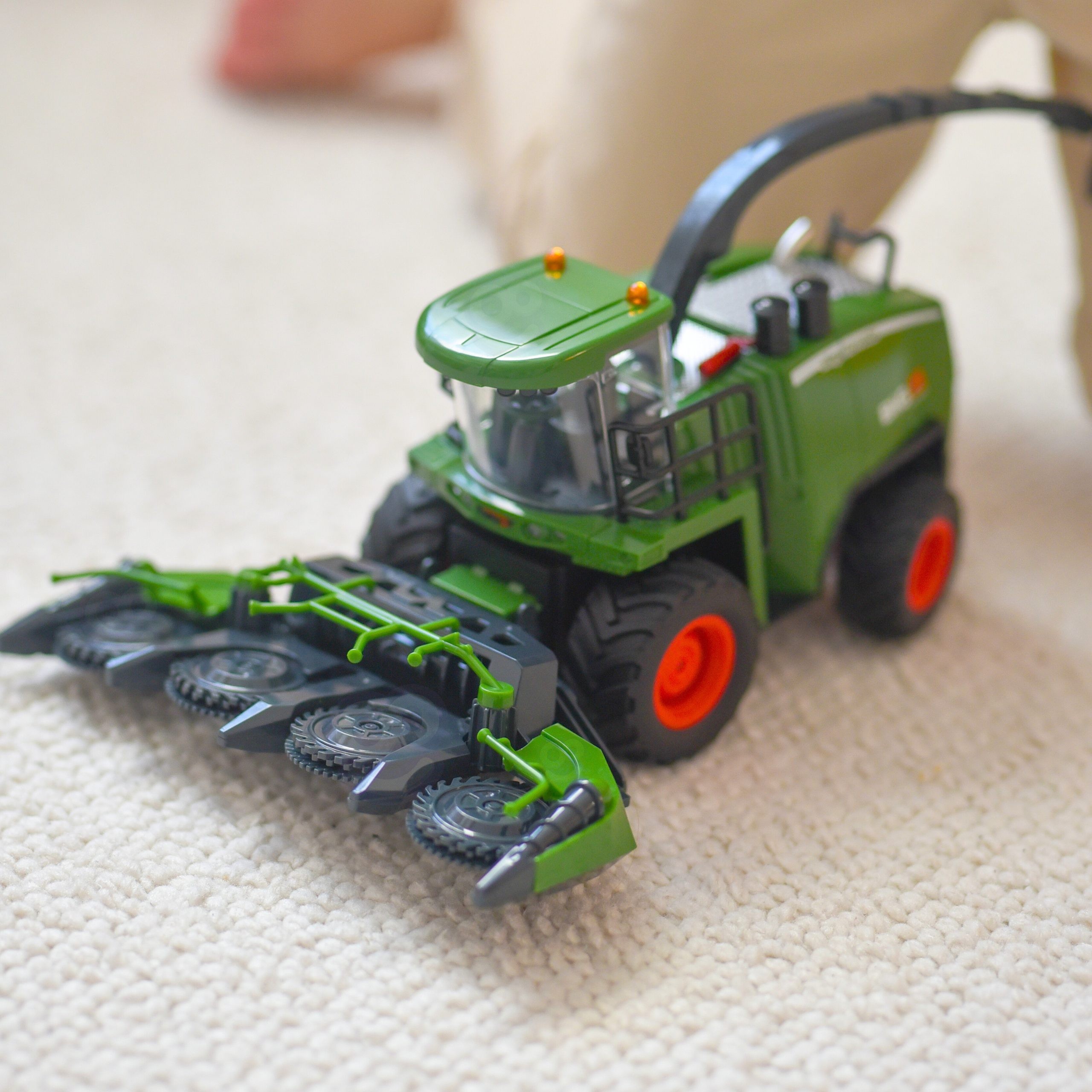 remote controlled agricultural harvester – detailvaade