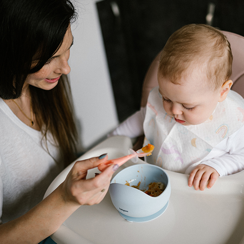 Kõrgete ümarate servadega BabyOno silikoonkauss