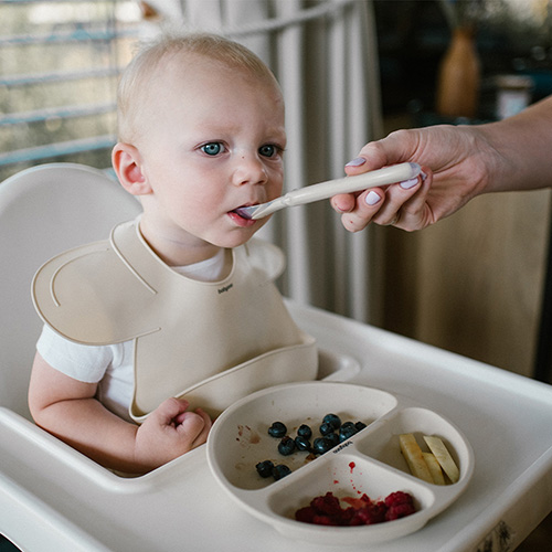Kolme sektsiooniga beež BabyOno silikoontaldrik